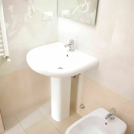 Oda ve Kahvaltı Euro Milano