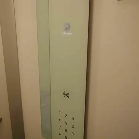 לינה וארוחת בוקר Euro מילאנו